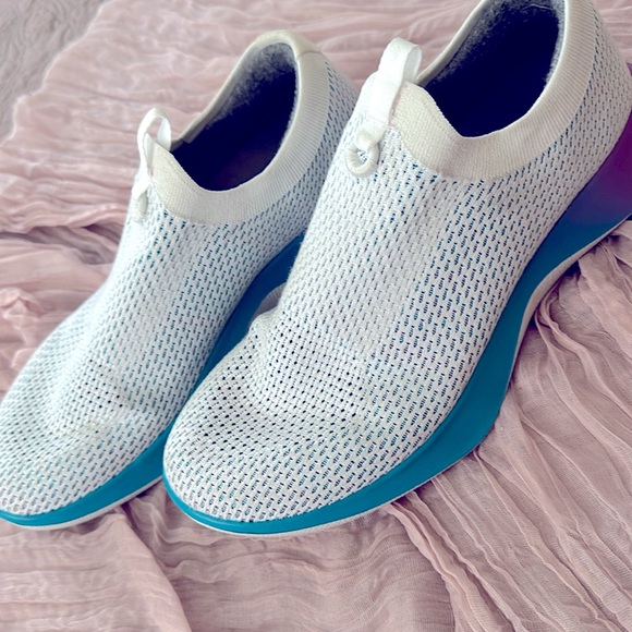 allbirds Shoes - All birds shoes men’s 11, women 12.5 runs big and wide